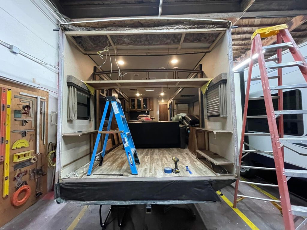 514023760_23946967041637561_4671988833501455822_n - California RV Specialists