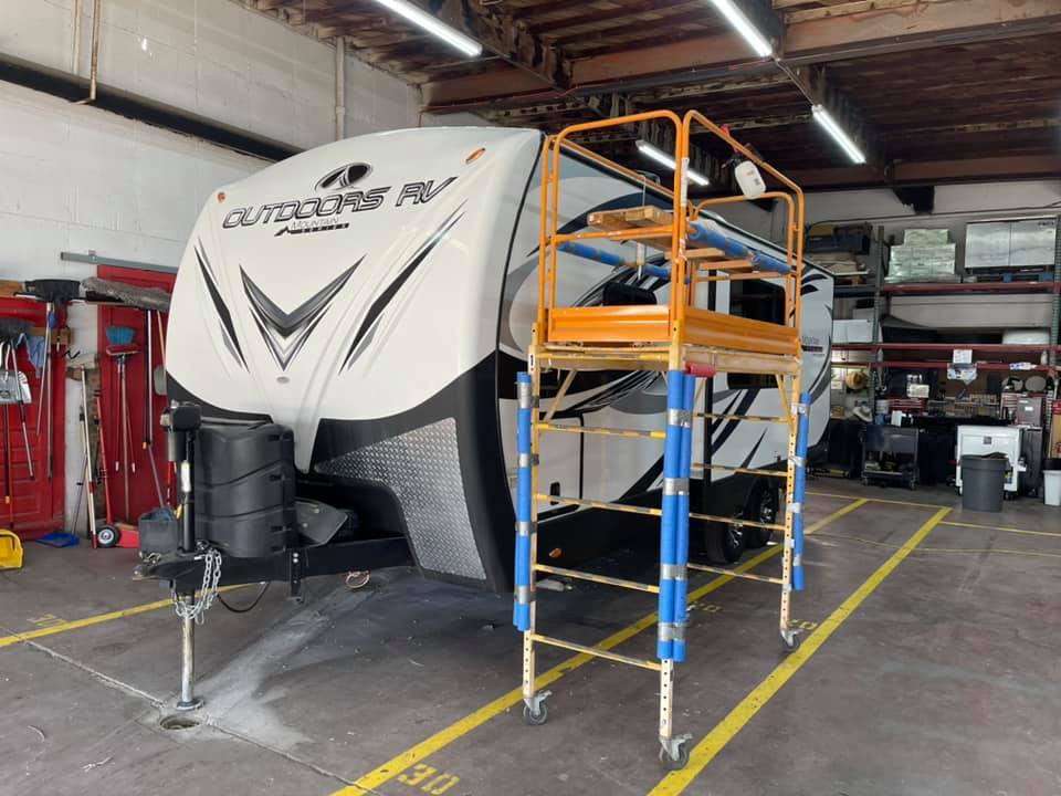 194174613_4102371329857093_4046910890299370361_n - California RV Specialists