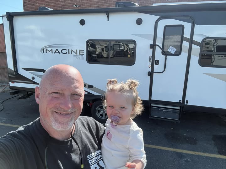 Dustin & Callie Simpson - California RV Specialists