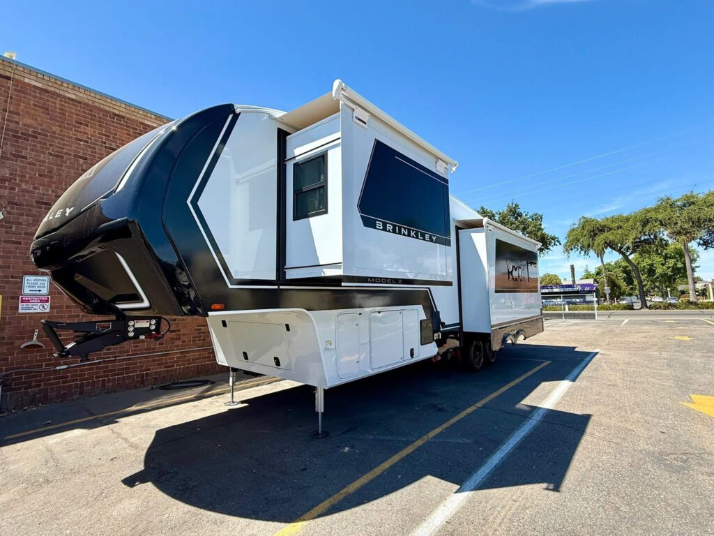 529146854_24271102085890720_1365292450298173458_n - California RV Specialists